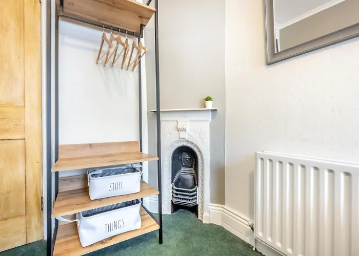 3 Bed In Oc-89526 Holiday home *